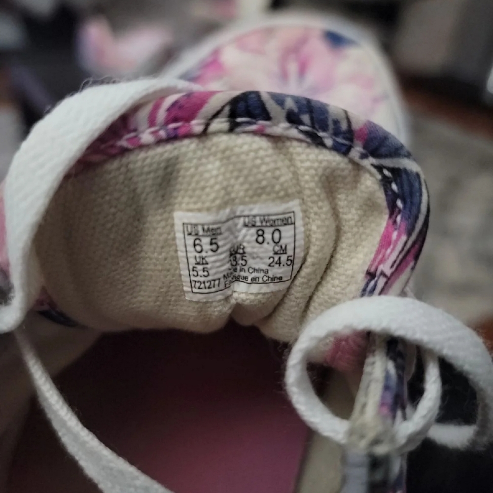 Women's Vans size 8
